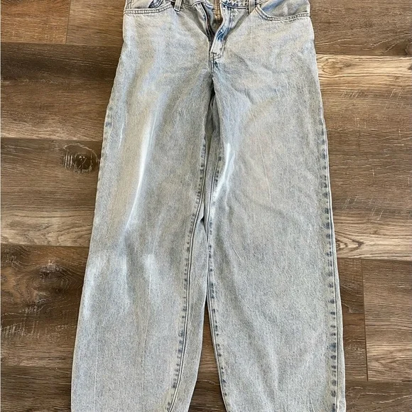 Levi's Light Blue women’s baggy dad Jeans EUC size 27 - Picture 1 of 4